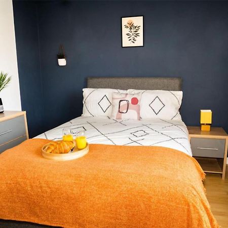 Haydock Cozy 2-Bedroom Home With Free Parking Exterior photo
