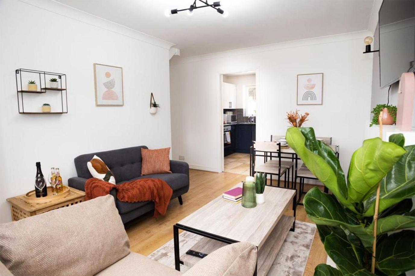 Haydock Cozy 2-Bedroom Home With Free Parking Exterior photo