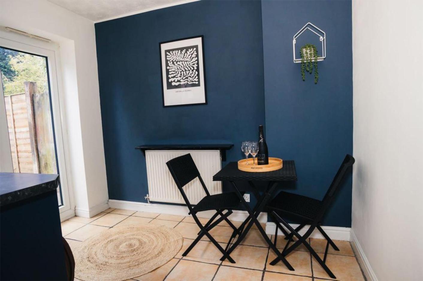 Haydock Cozy 2-Bedroom Home With Free Parking Exterior photo